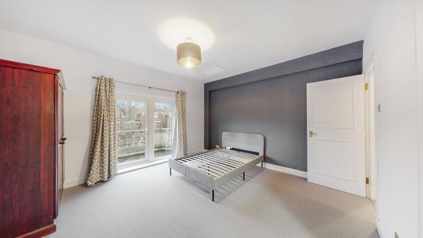 			2 Bedroom, 2 bath, 1 reception Flat			 Minster Road, West Hampstead